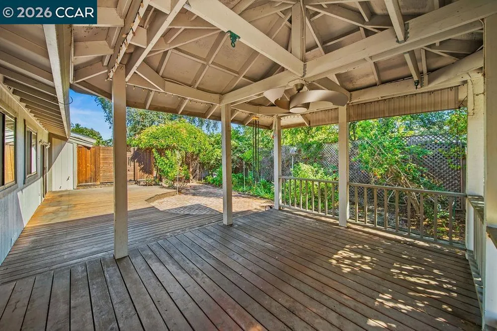 555 Kismet Ct Walnut Creek, CA 94597