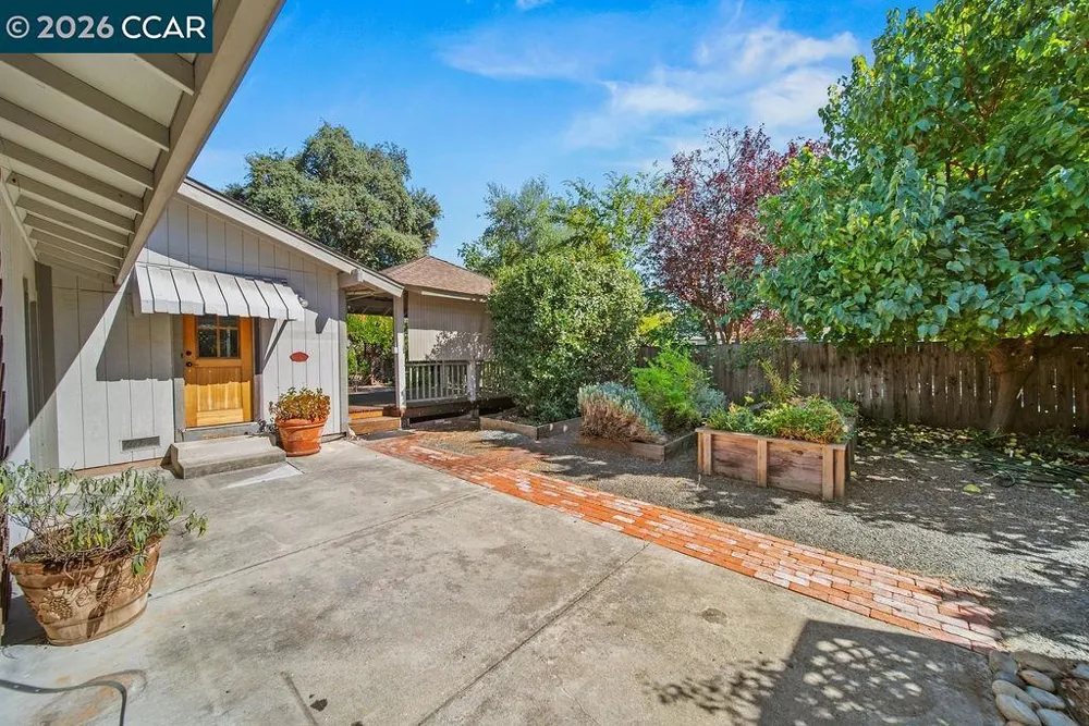 555 Kismet Ct Walnut Creek, CA 94597