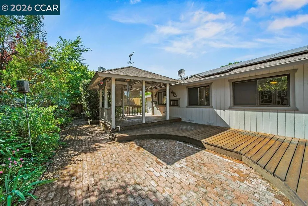 555 Kismet Ct Walnut Creek, CA 94597