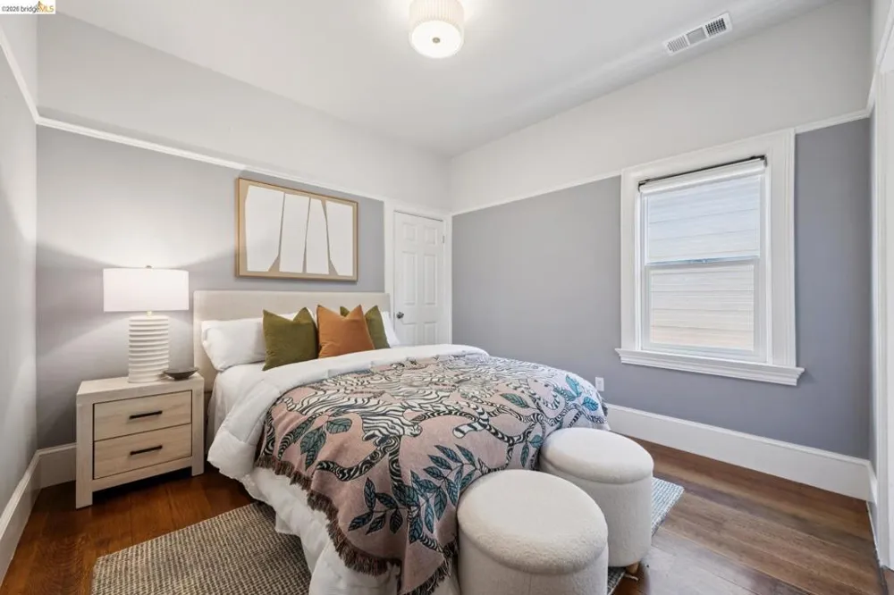 1161 61St St Oakland, CA 94608