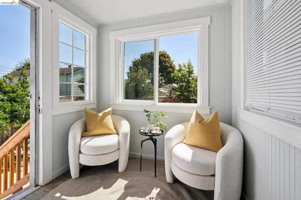 1161 61St St Oakland, CA 94608