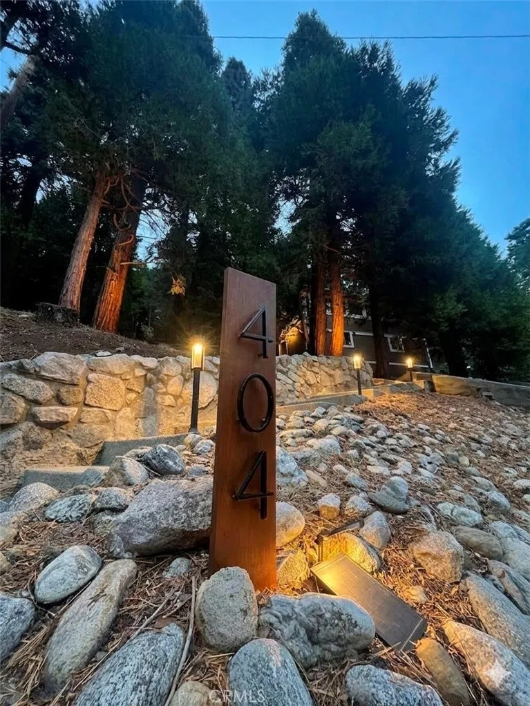 404 Mozumdar Cedarpines Park, CA 92322
