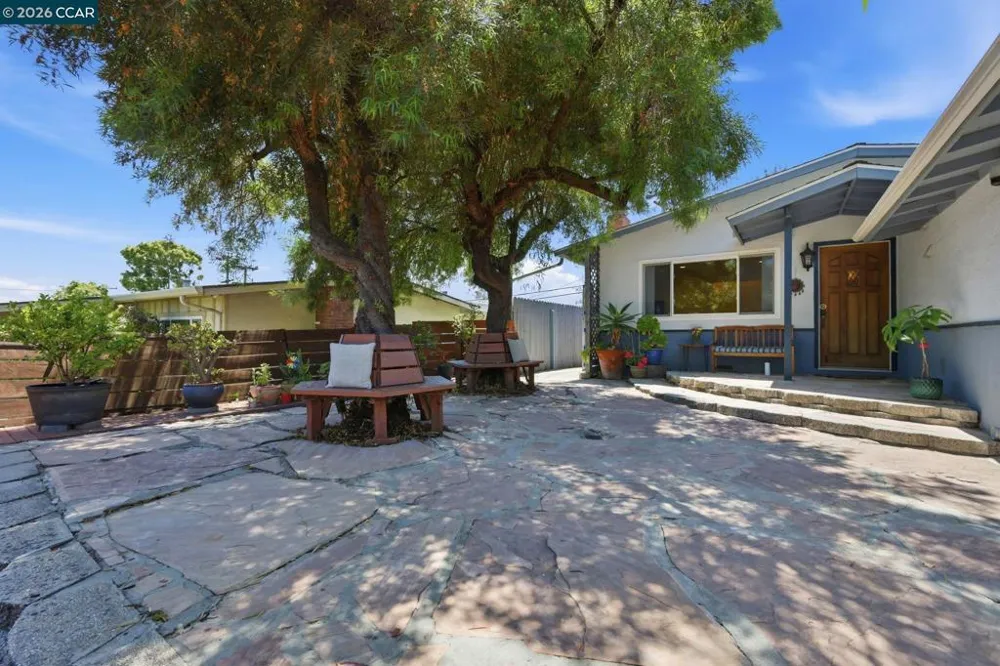 1501 Lassen Ct Vallejo, CA 94591