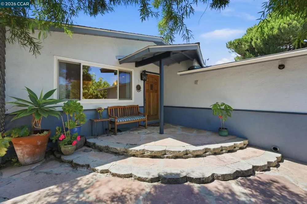 1501 Lassen Ct Vallejo, CA 94591