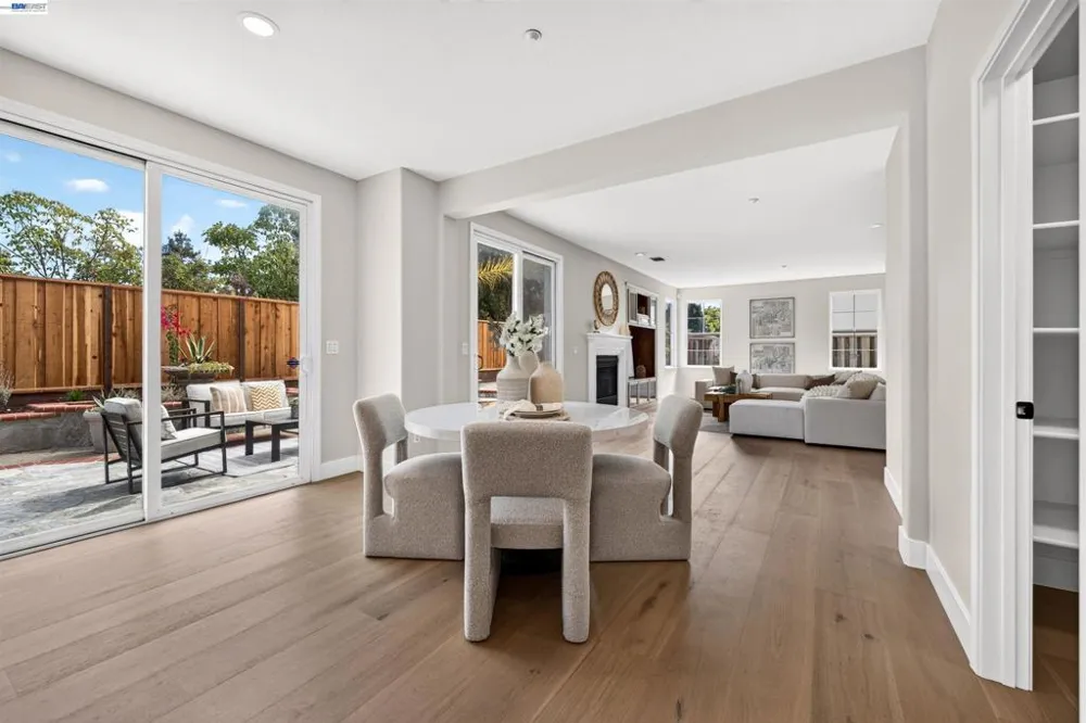 5518 Alvelais Dr Union City, CA 94587