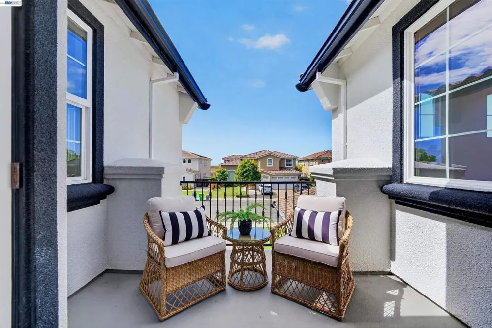 5518 Alvelais Dr Union City, CA 94587