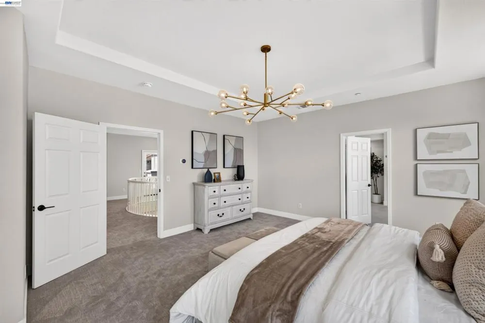 5518 Alvelais Dr Union City, CA 94587