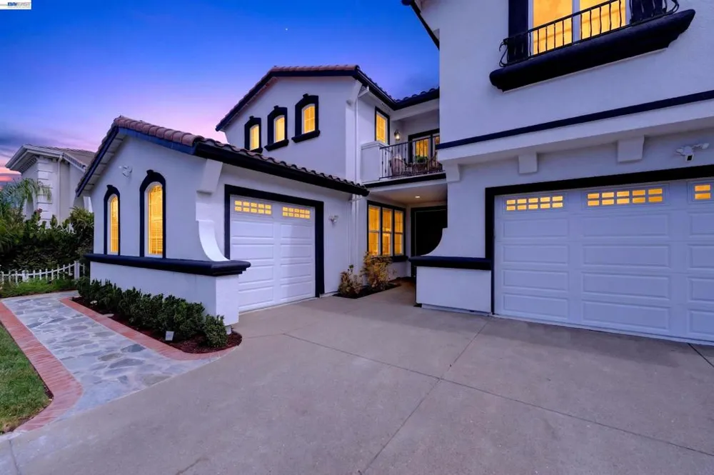 5518 Alvelais Dr Union City, CA 94587