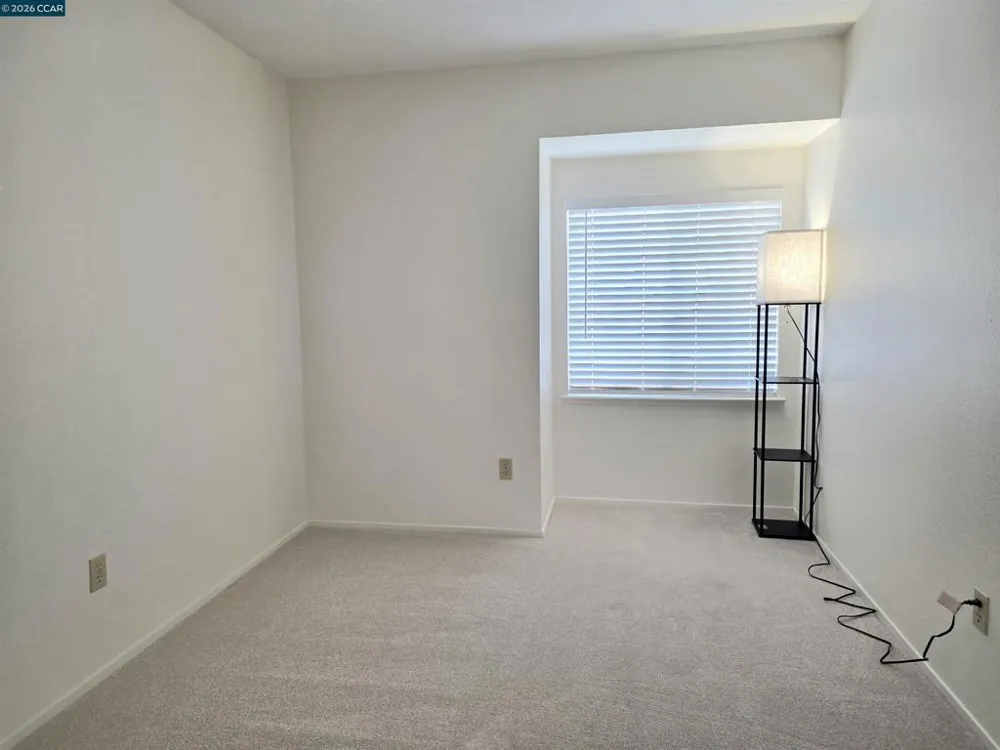 201 Fairbrook Ct Suisun City, CA 94585