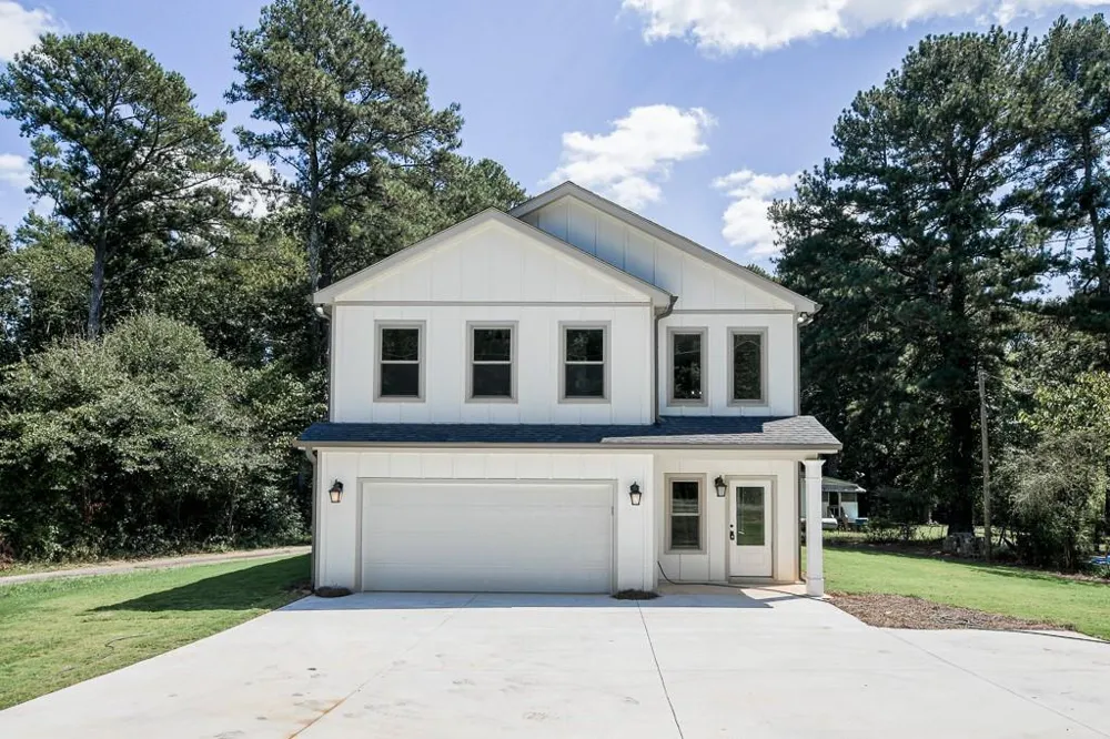 2002 Fence Road Dacula, GA 30019