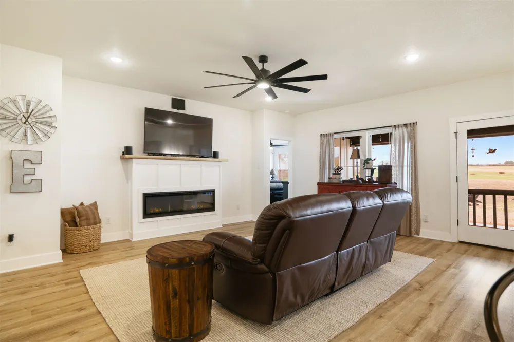 11828 Xavri Lane Kingston, OK 73439