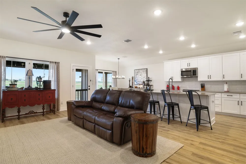 11828 Xavri Lane Kingston, OK 73439
