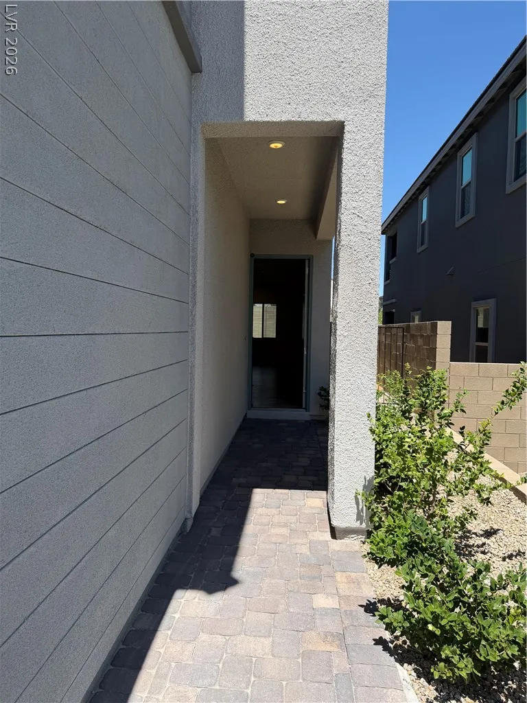 11836 Black Canary Avenue Las Vegas, NV 89138