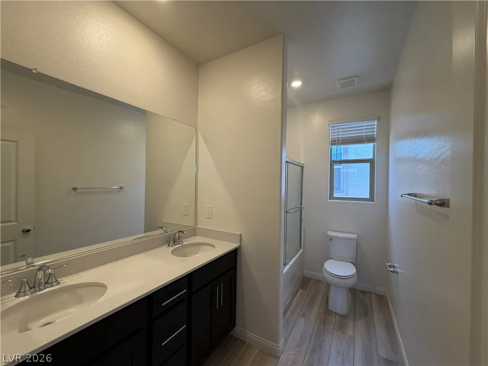 11836 Black Canary Avenue Las Vegas, NV 89138