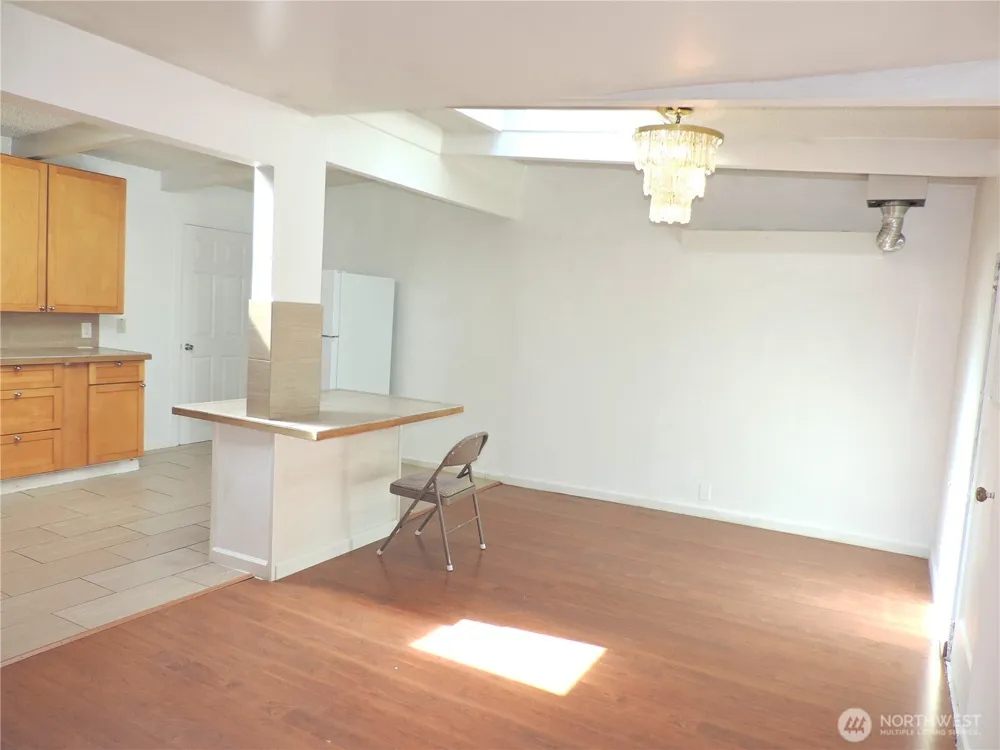 11709 26th Avenue NE Seattle, WA 98125