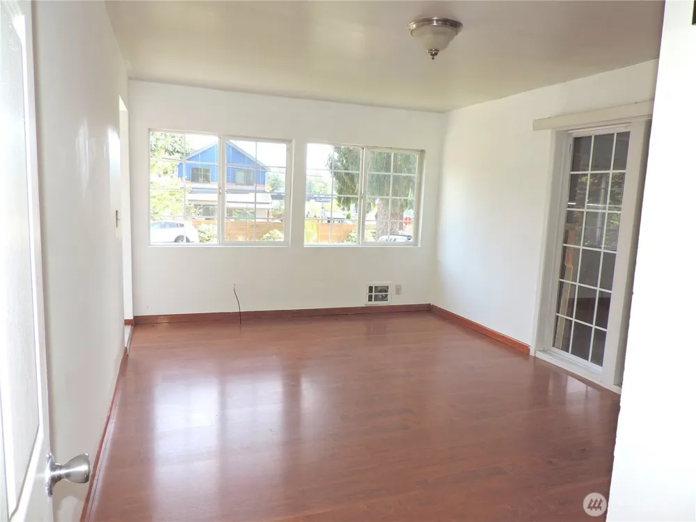 11709 26th Avenue NE Seattle, WA 98125