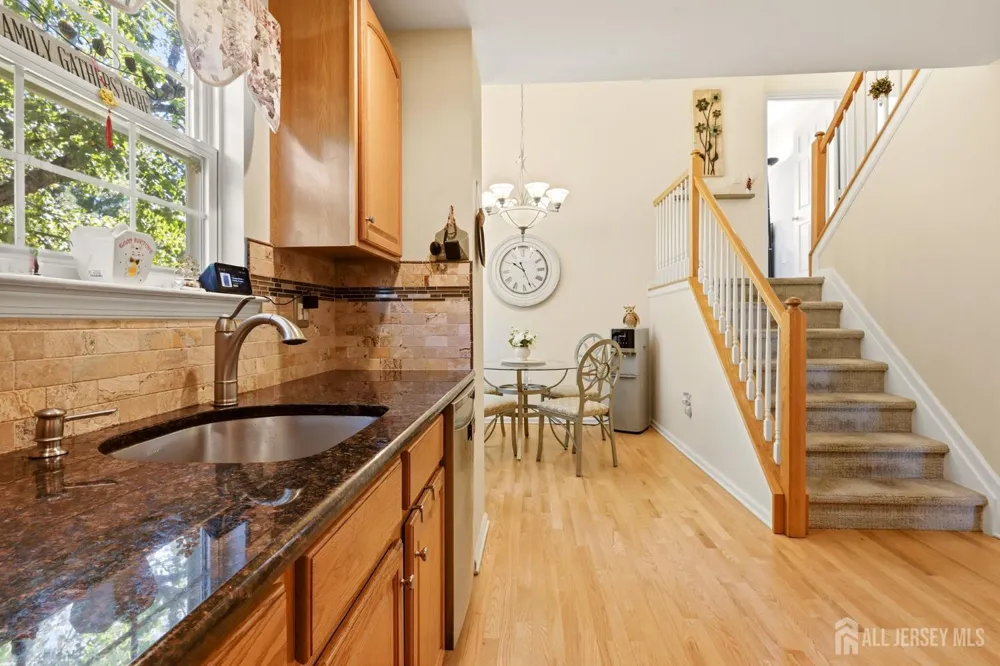 17 Hanna Lane Old Bridge, NJ 08879
