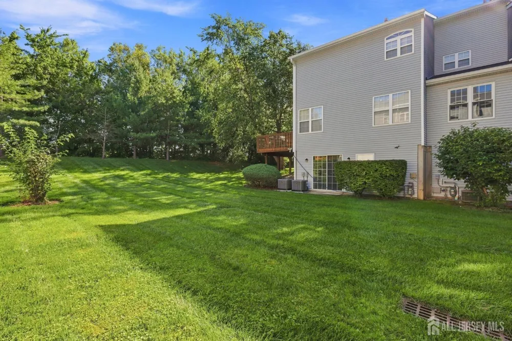 17 Hanna Lane Old Bridge, NJ 08879