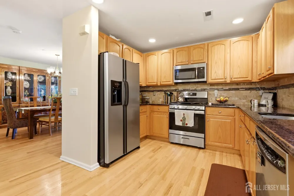 17 Hanna Lane Old Bridge, NJ 08879