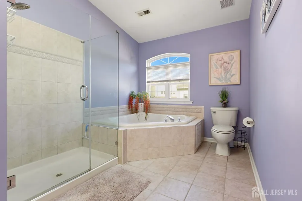 17 Hanna Lane Old Bridge, NJ 08879
