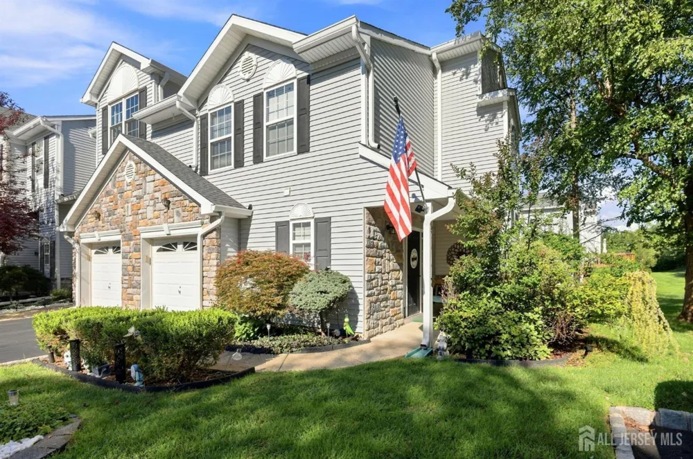 17 Hanna Lane Old Bridge, NJ 08879