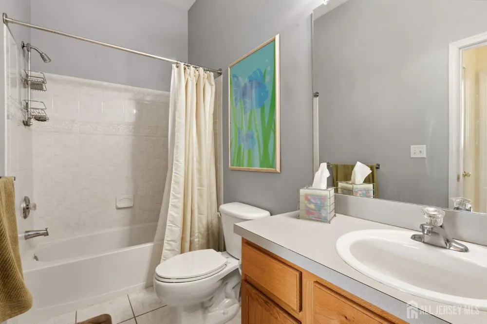 17 Hanna Lane Old Bridge, NJ 08879