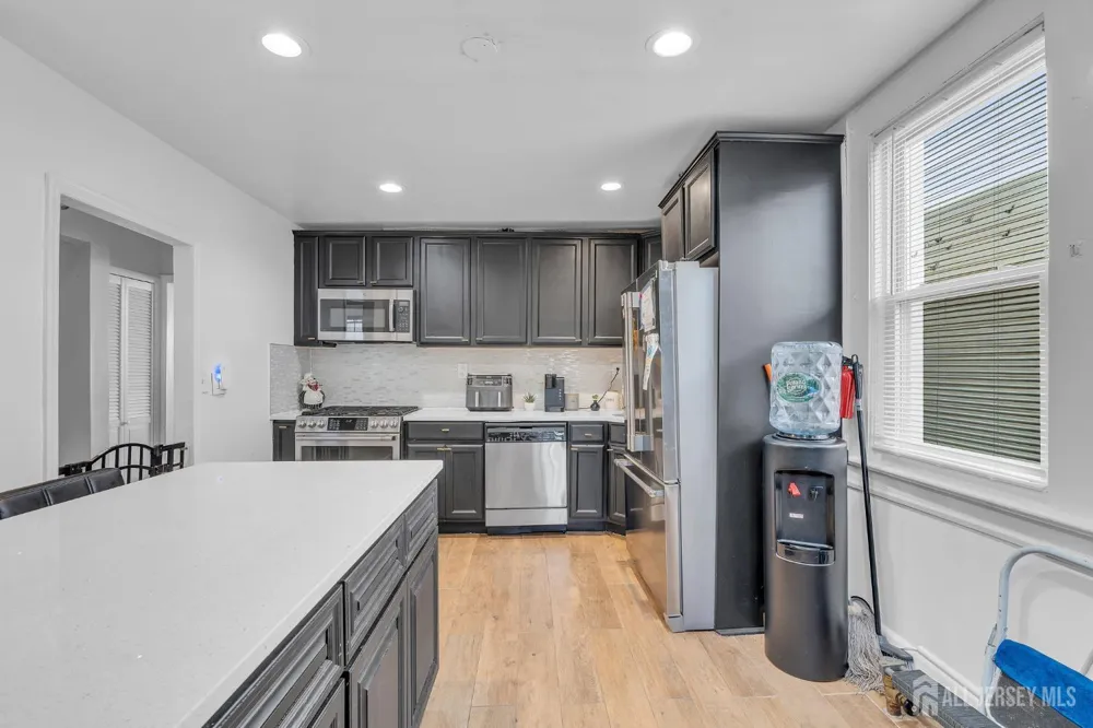 282 Alpine Street Perth Amboy, NJ 08861
