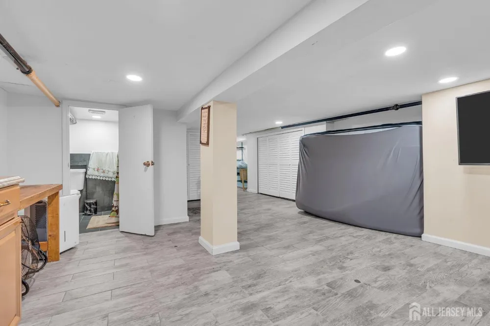 282 Alpine Street Perth Amboy, NJ 08861