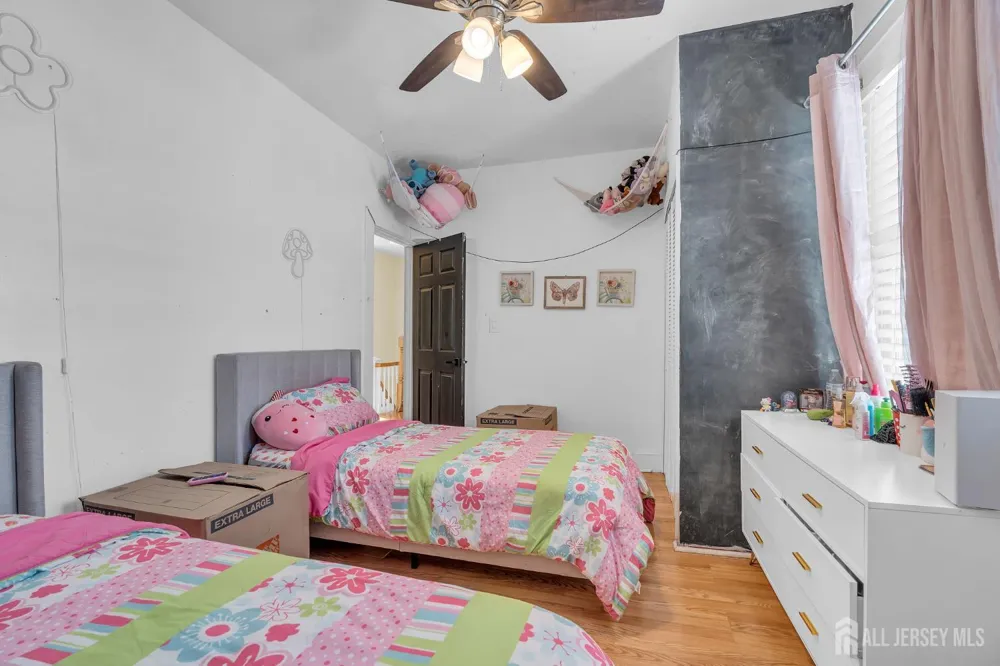 282 Alpine Street Perth Amboy, NJ 08861