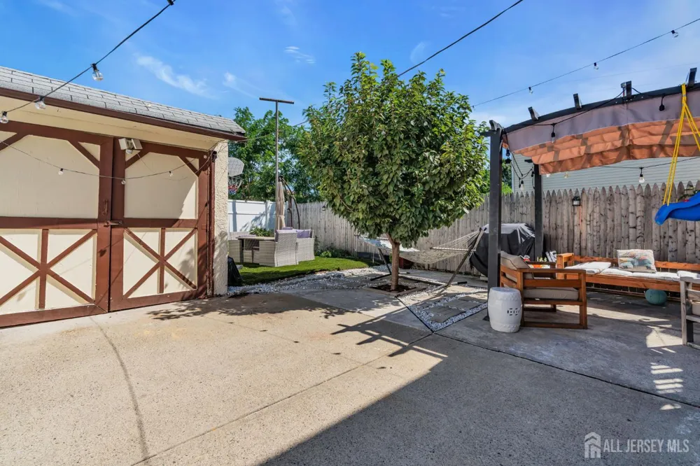 282 Alpine Street Perth Amboy, NJ 08861