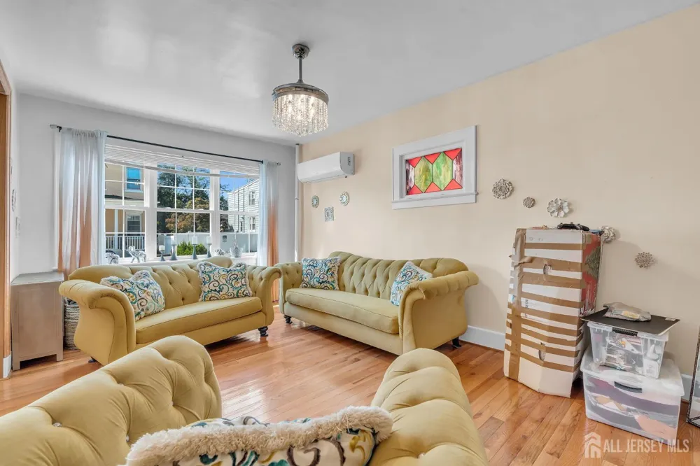 282 Alpine Street Perth Amboy, NJ 08861