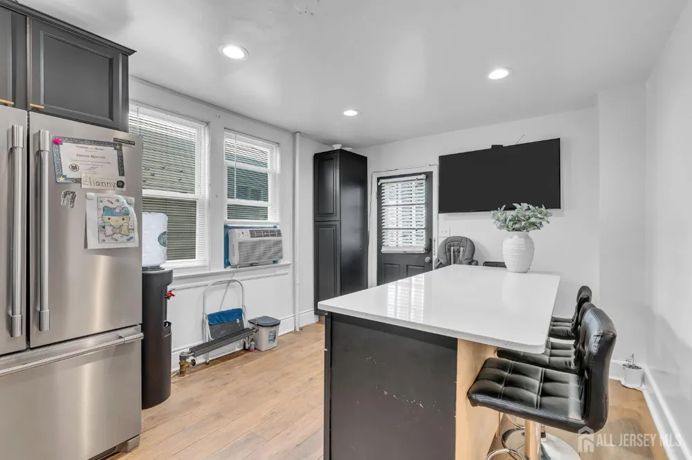282 Alpine Street Perth Amboy, NJ 08861