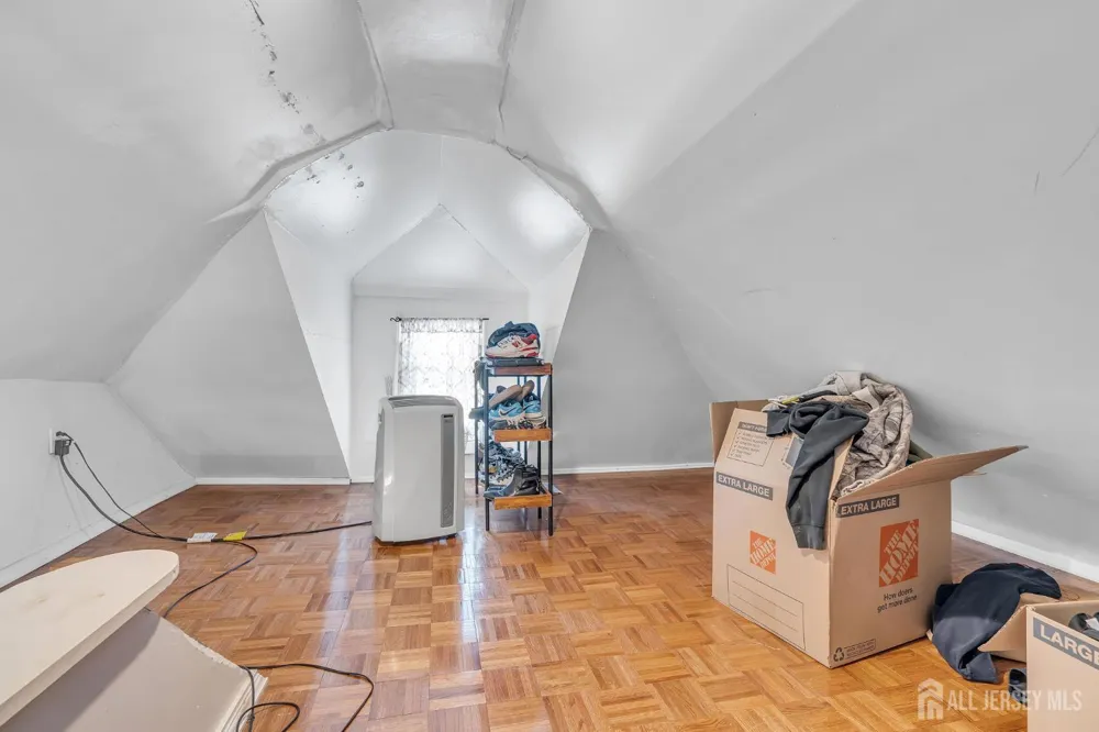282 Alpine Street Perth Amboy, NJ 08861