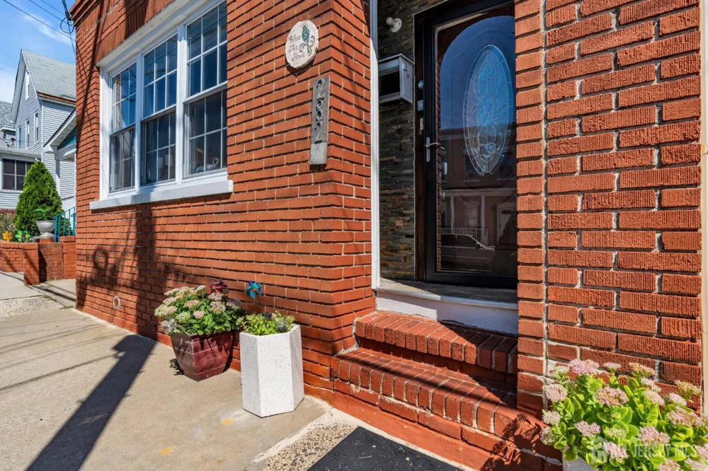282 Alpine Street Perth Amboy, NJ 08861