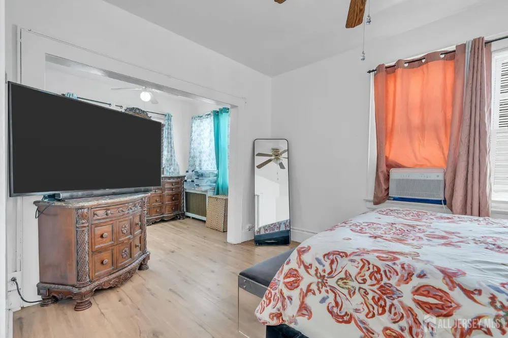 282 Alpine Street Perth Amboy, NJ 08861