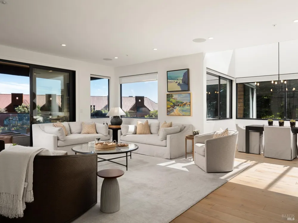 2 Lagoon Vista Road Tiburon, CA 94920