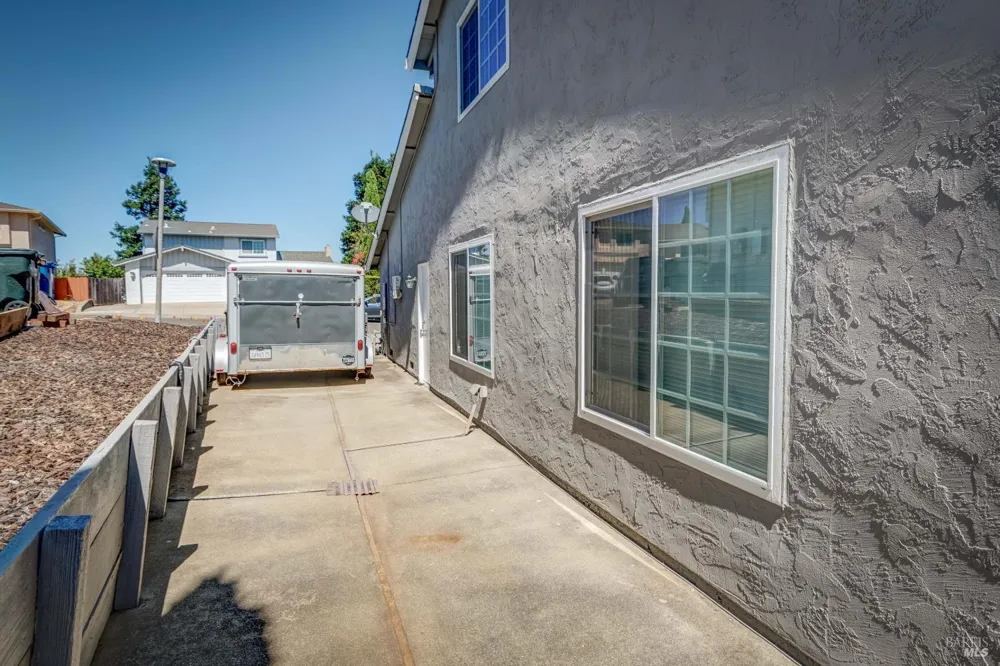 262 Carlisle Way Benicia, CA 94510
