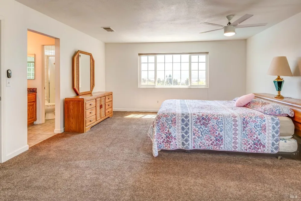 262 Carlisle Way Benicia, CA 94510