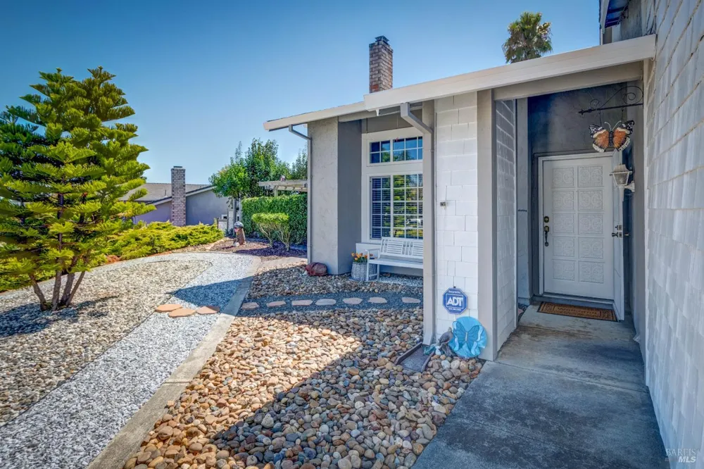 262 Carlisle Way Benicia, CA 94510