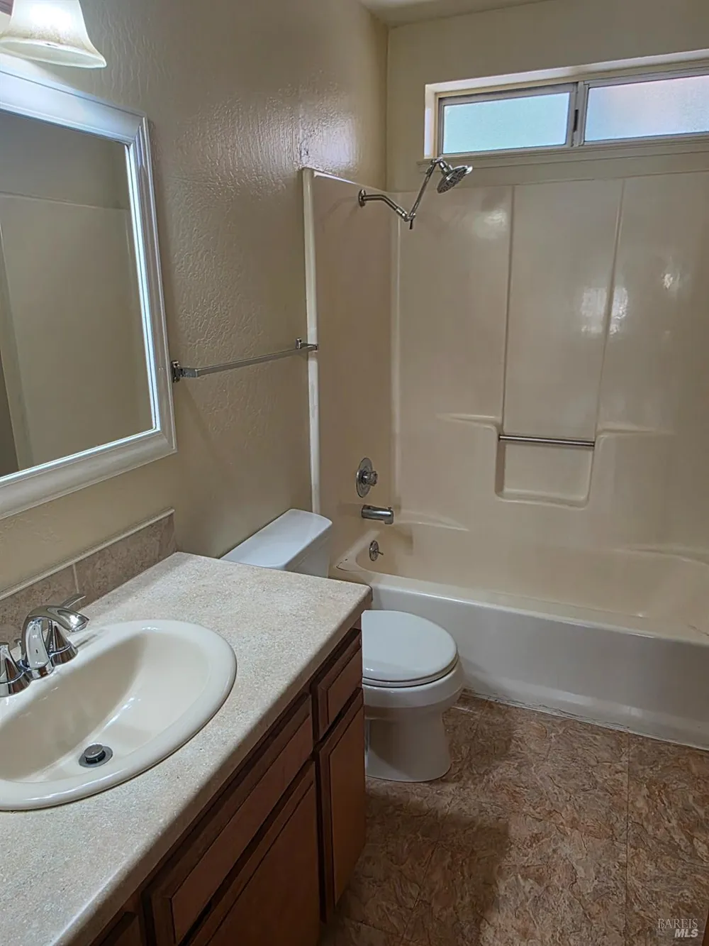 2220 Clay Street Napa, CA 94559