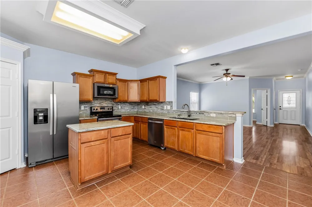 6522 Purplewing Drive Corpus Christi, TX 78414