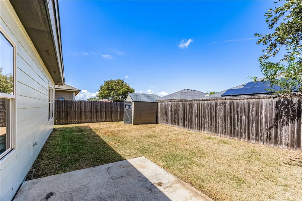 6522 Purplewing Drive Corpus Christi, TX 78414