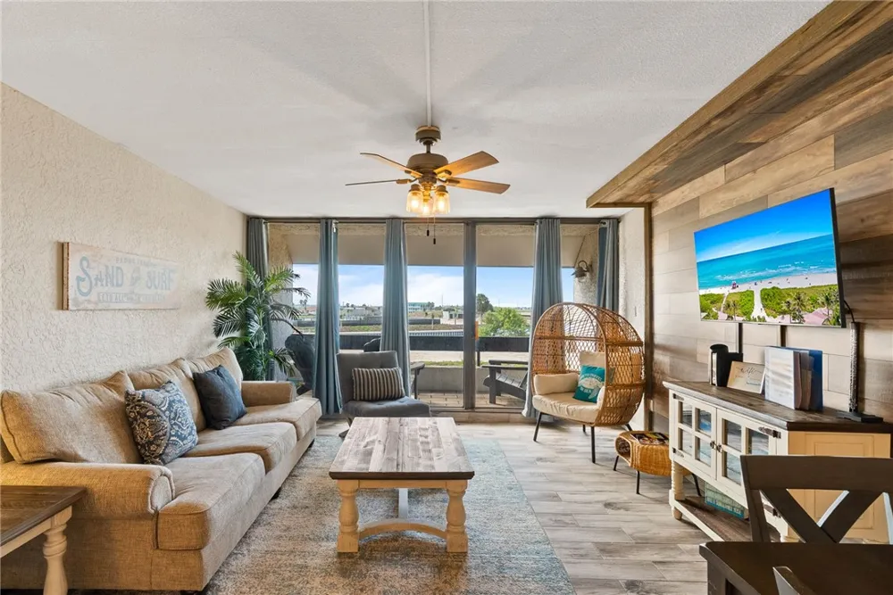 14401 Commodores Drive #207 Corpus Christi, TX 78418
