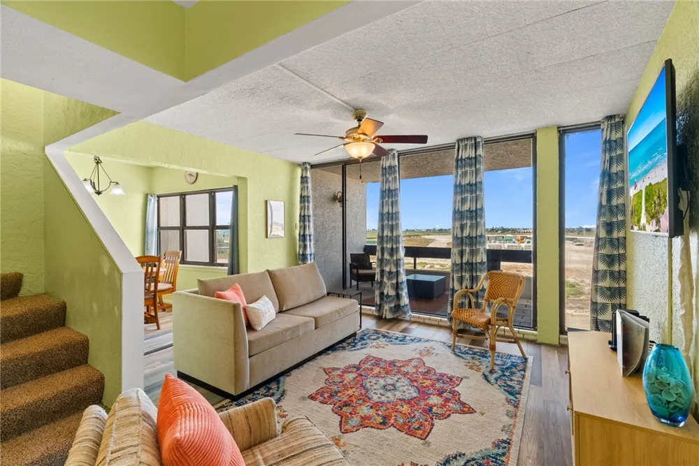 14401 Commodores Drive #201 Corpus Christi, TX 78418