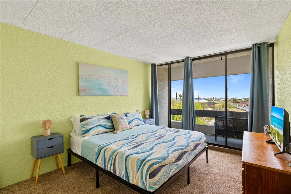 14401 Commodores Drive #201 Corpus Christi, TX 78418