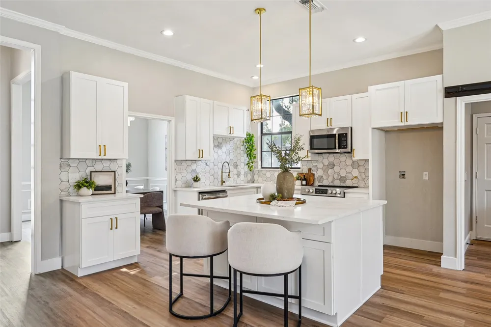 6006 Millwood Drive Arlington, TX 76016