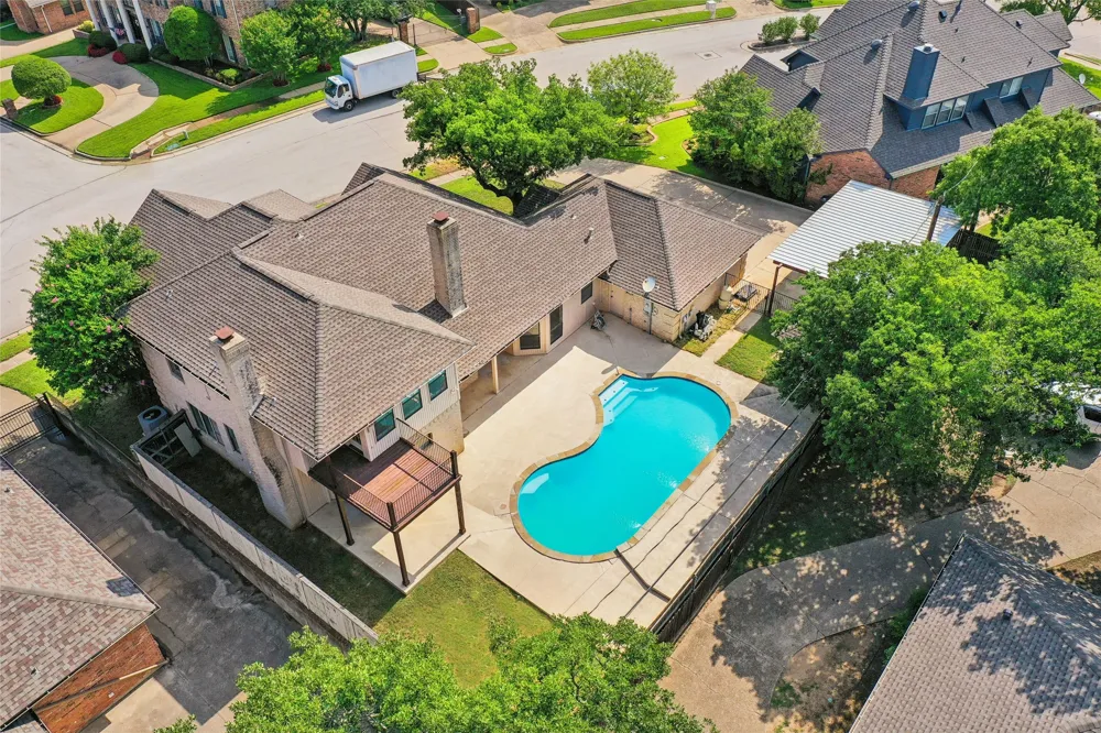 6006 Millwood Drive Arlington, TX 76016