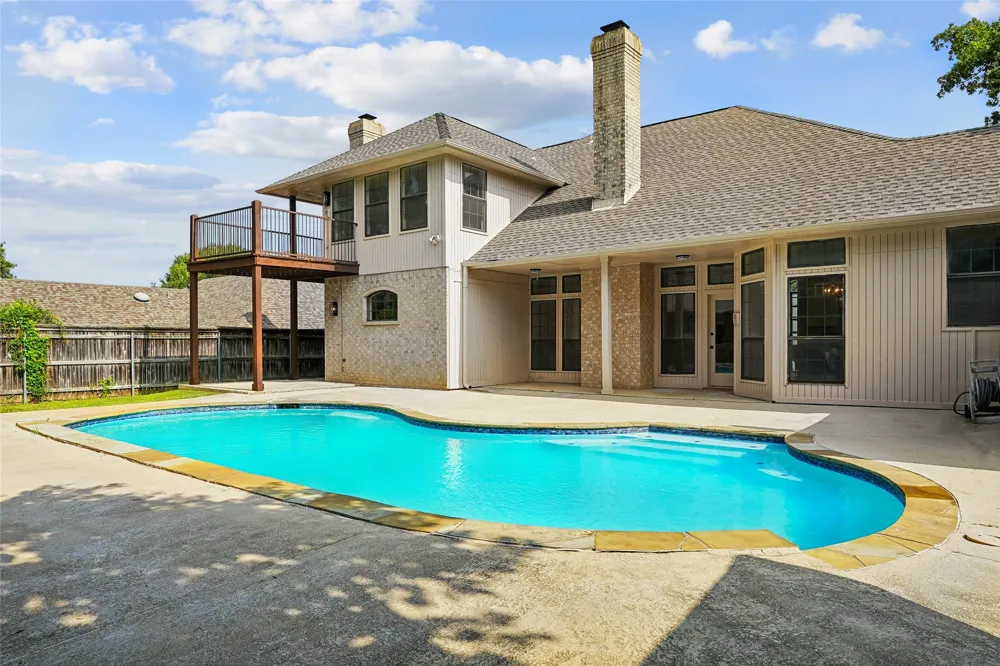 6006 Millwood Drive Arlington, TX 76016