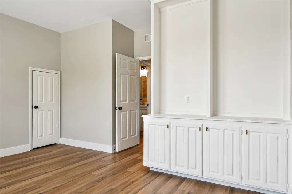 6006 Millwood Drive Arlington, TX 76016