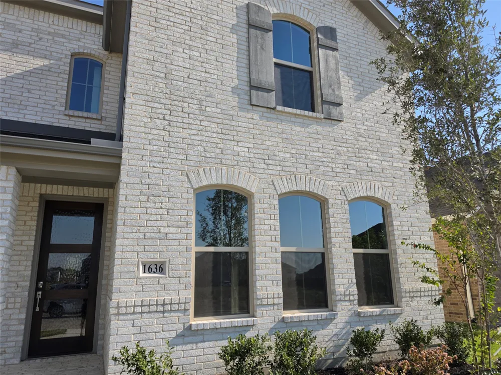 1636 Cornwall Avenue Fort Worth, TX 76052